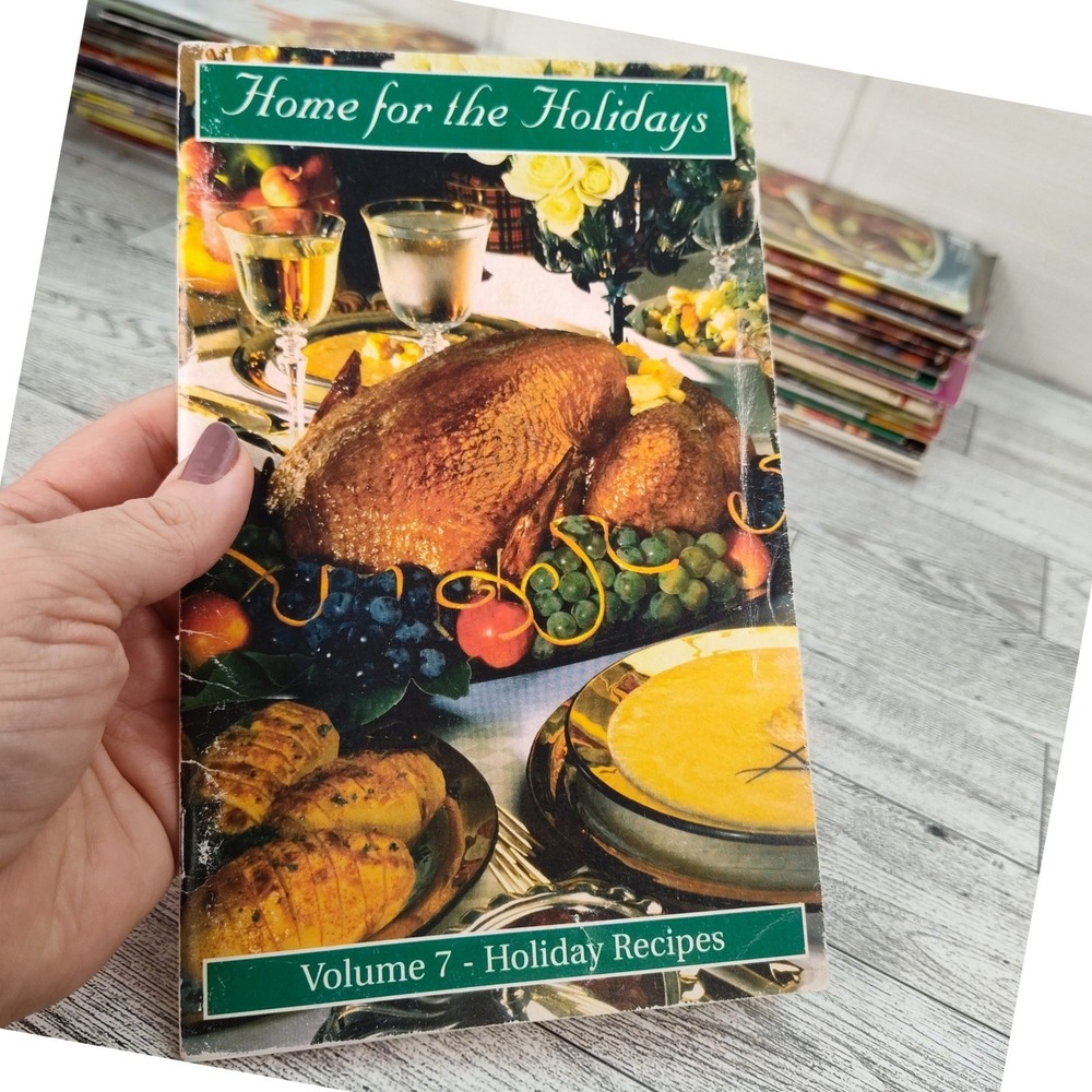 Home for the Holidays Vol 7 2002 VFW Community‎ Holiday Cookbook Vintage Booklet